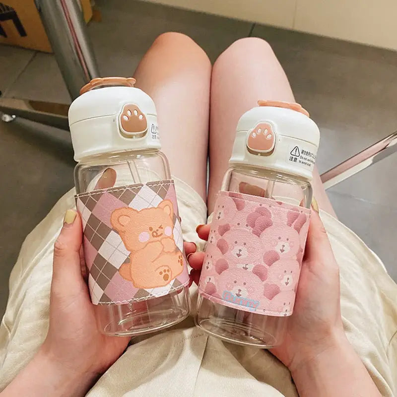 http://lunchbox-store.com/cdn/shop/files/cute-glass-kids-water-bottle-687.webp?v=1692974664