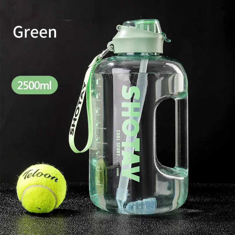 Training Sports Water Bottle - Green 2500ml