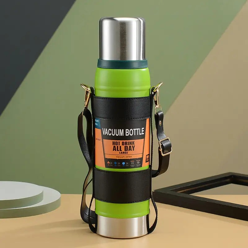 Hot Stainless Steel Water Bottle - 600ml / Green