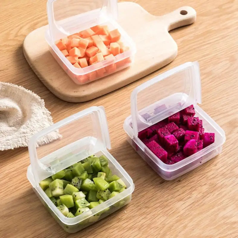 https://lunchbox-store.com/cdn/shop/files/mini-snack-containers-292_1024x.webp?v=1692979934