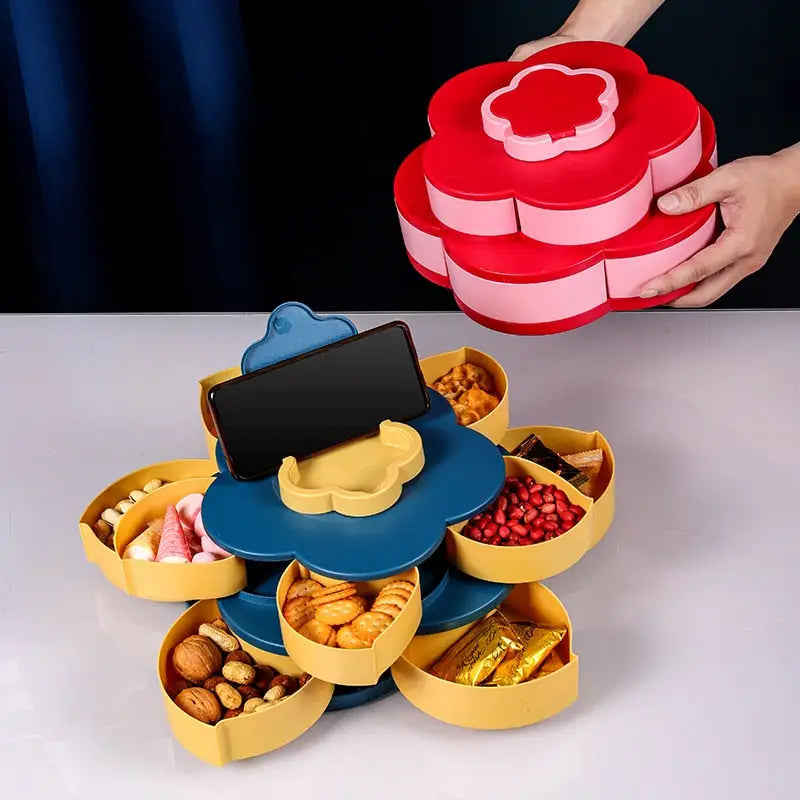 Rotating Snack Container